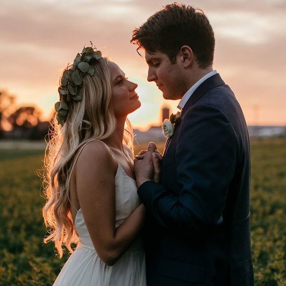 Meet your Posher, Elin - Picture 1 of 1